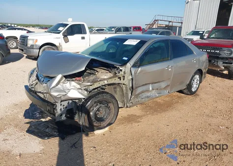 2013 Toyota Camry Le z USA, uszkodzony, nr VIN 4T4BF1FK9DR275551